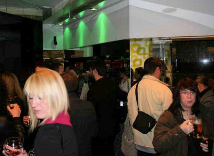 Atmosfera sa otvaranja za dvestotinjak uzvanika i prijatelja