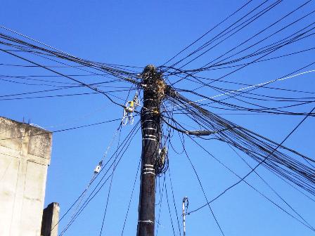 Internet, telefonija, komunikacije, �pijuna�a....sve ide preko ove bandere