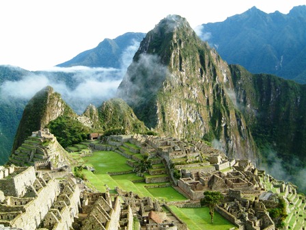 Machu Picchu o�ima iz daleka. 