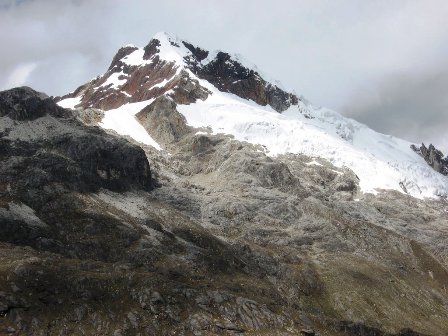 Pogled na najbli�i vrh planine.